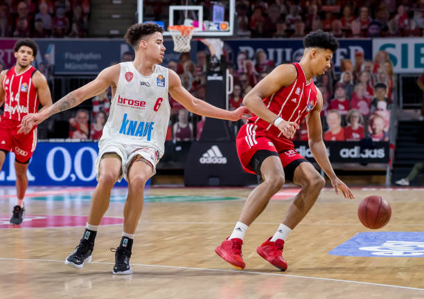 了这一空缺 了这一空缺