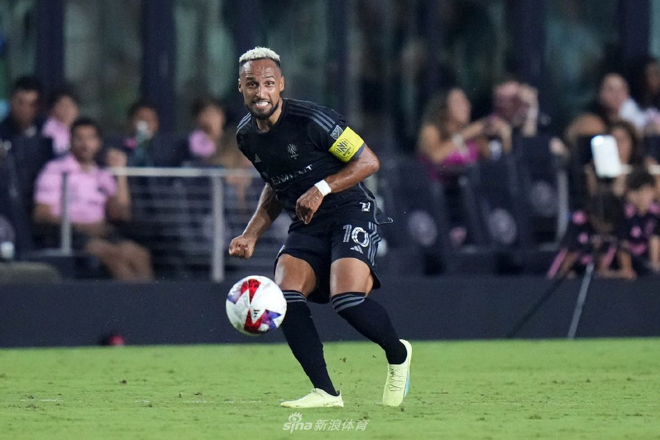 挺身而出 挺身而出